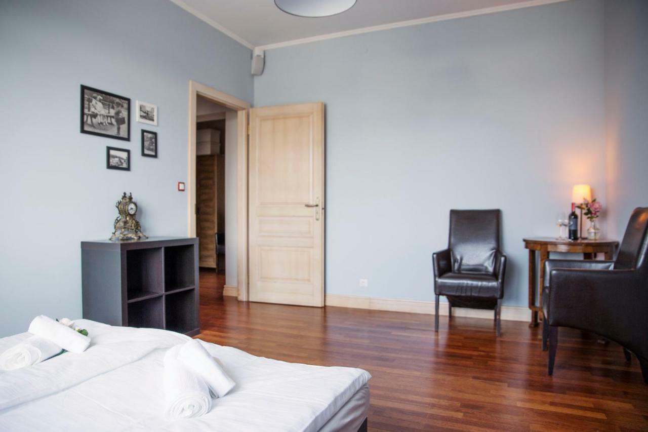 75M2 Apartament Kopernik Z Widokiem Na Jasna Gore ブィドゴシュチュ エクステリア 写真